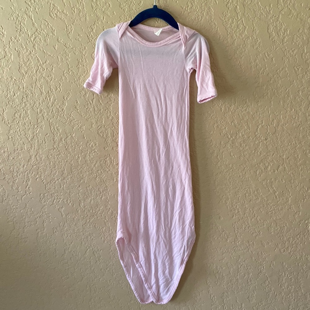 Kate Quinn bamboo knot gown, pink, 0-3 months
